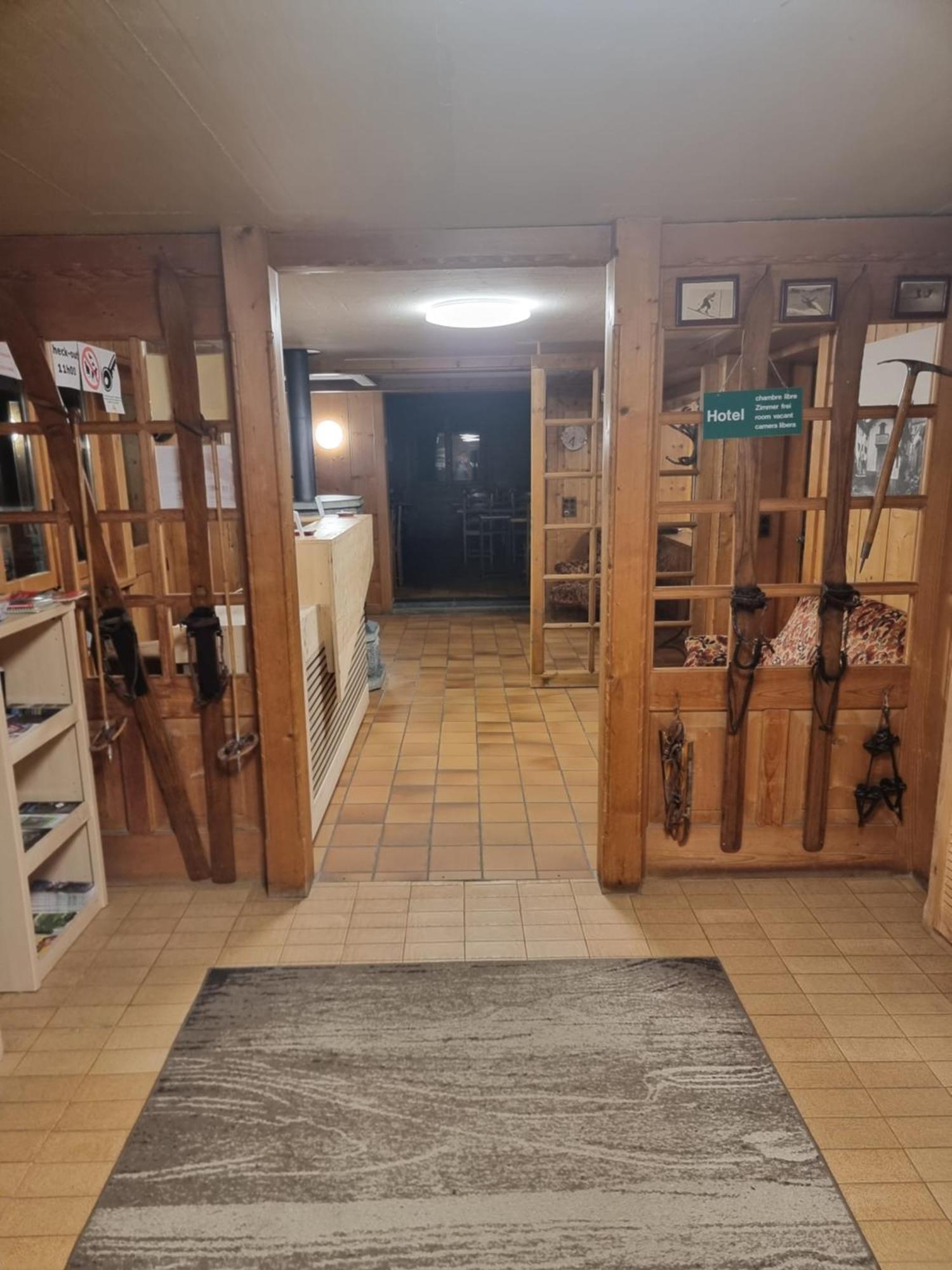 ホテル Le Catogne Orsières エクステリア 写真