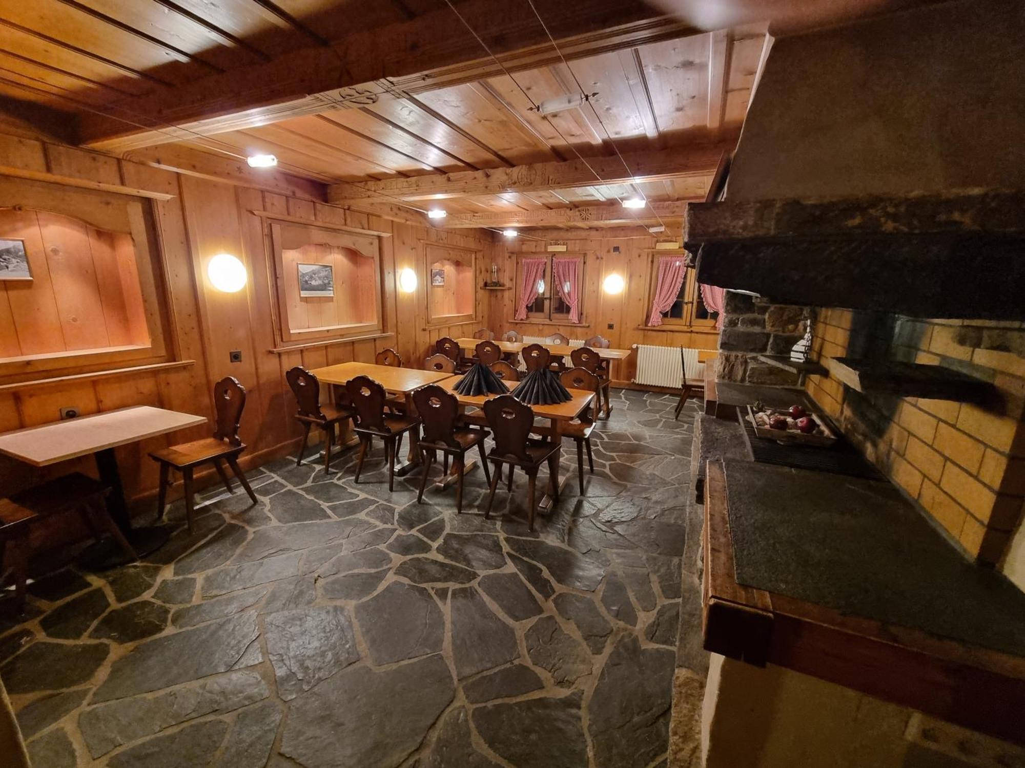 ホテル Le Catogne Orsières エクステリア 写真